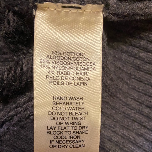 DKNY long Sweater - Picture 3 of 3